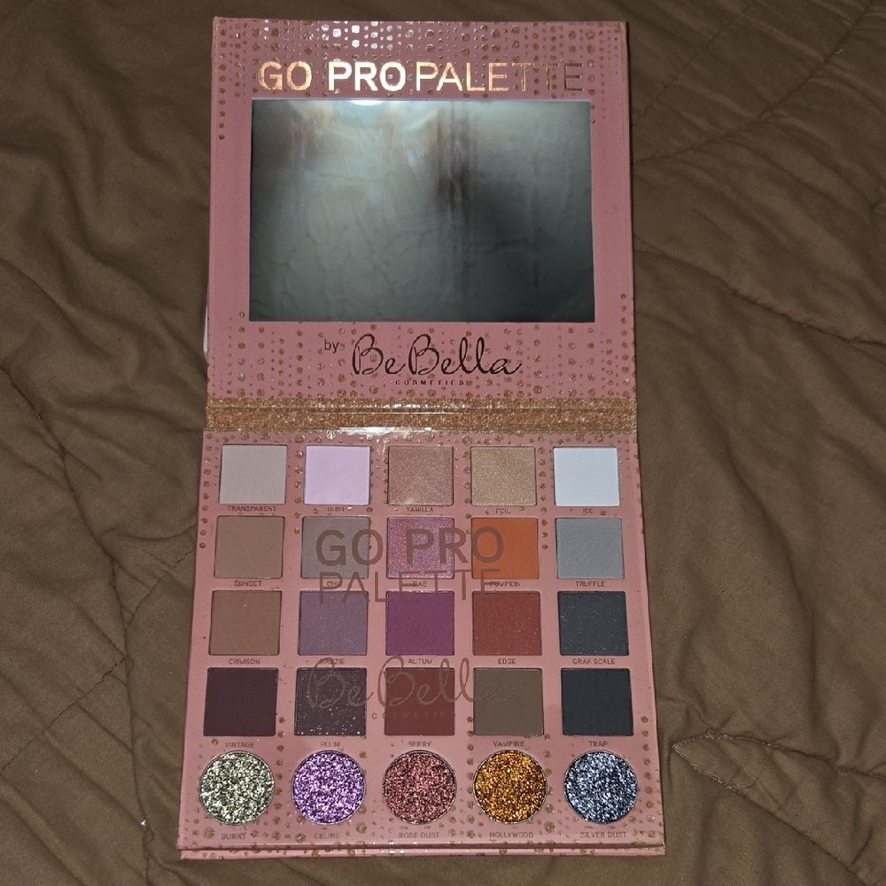 Go Pro Palette Eyeshadow - Vibrant Shades